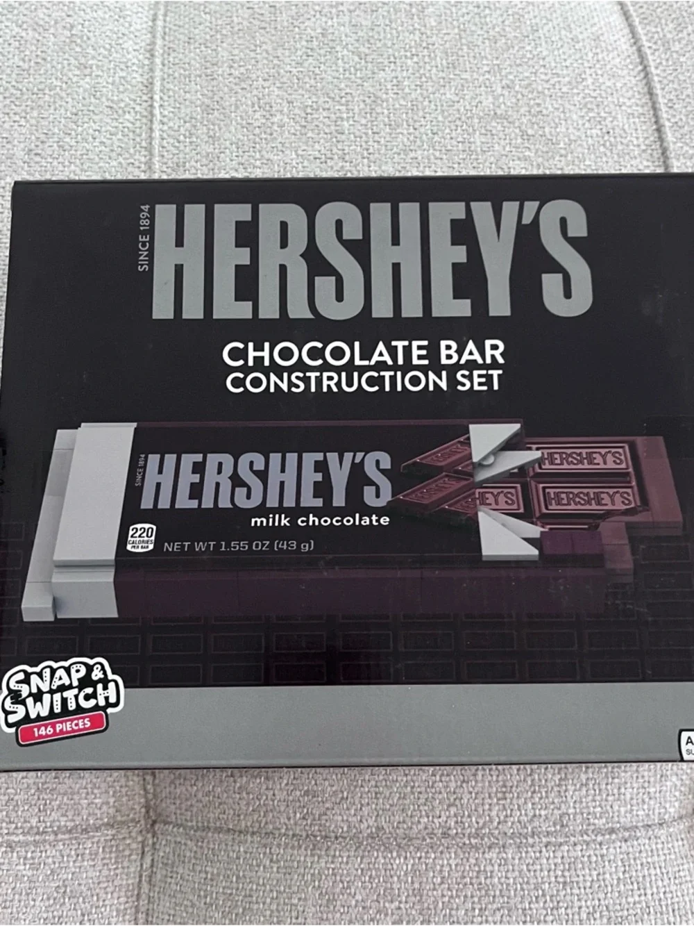 NIB HERSHEY'S construction set - Picture 2 of 3